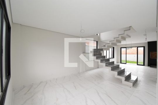 Sala de casa de condomínio à venda com 3 quartos, 211m² em Santa Felicidade, Curitiba