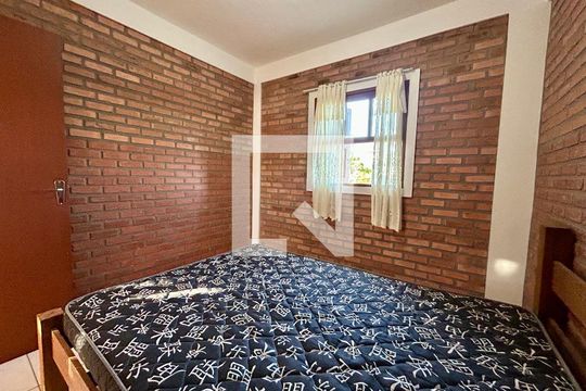 Quarto 2 de apartamento para alugar com 2 quartos, 36m² em São João do Rio Vermelho, Florianópolis