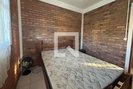 Quarto 2 de apartamento para alugar com 2 quartos, 36m² em São João do Rio Vermelho, Florianópolis
