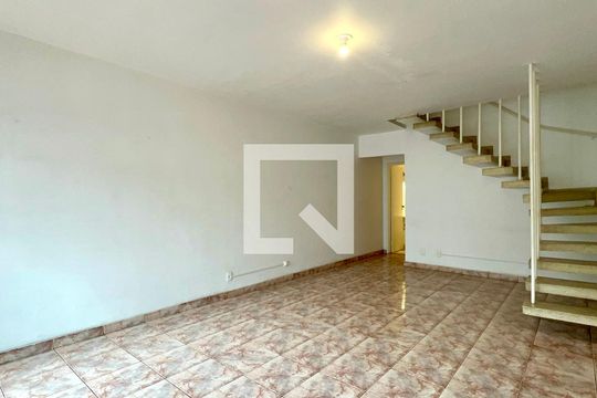 Sala de casa para alugar com 3 quartos, 137m² em Pinheiros, São Paulo