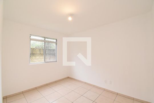 Quarto 1 de apartamento à venda com 2 quartos, 40m² em Santa Cândida, Curitiba