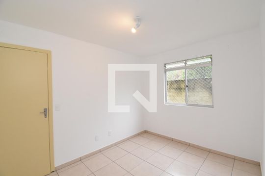 Quarto 1 de apartamento à venda com 2 quartos, 40m² em Santa Cândida, Curitiba