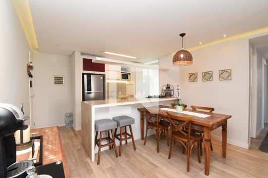 Sala/Cozinha de apartamento à venda com 3 quartos, 90m² em Boa Vista, Curitiba