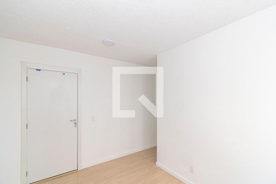 Sala de apartamento para alugar com 2 quartos, 39m² em Bonsucesso, Rio de Janeiro