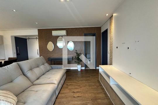 Sala de TV de apartamento para alugar com 4 quartos, 144m² em Alphaville, Santana de Parnaíba