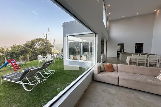 Sala de casa à venda com 3 quartos, 2967m² em Parque Vila Rica, Barueri