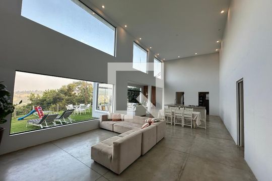 Sala de casa à venda com 3 quartos, 2967m² em Parque Vila Rica, Barueri