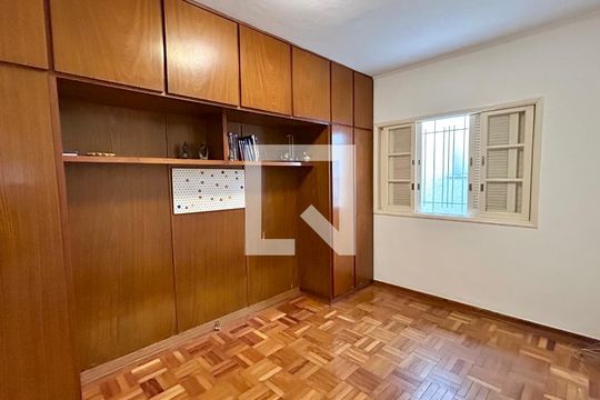 Quarto 1 de casa para alugar com 3 quartos, 190m² em Vila Rosalia, Guarulhos