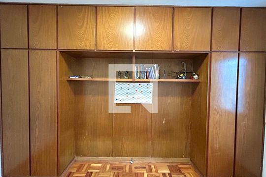 Quarto 1 de casa para alugar com 3 quartos, 190m² em Vila Rosalia, Guarulhos