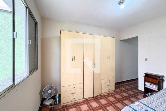 Quarto 2 de casa à venda com 2 quartos, 173m² em Vila Mangalot, São Paulo