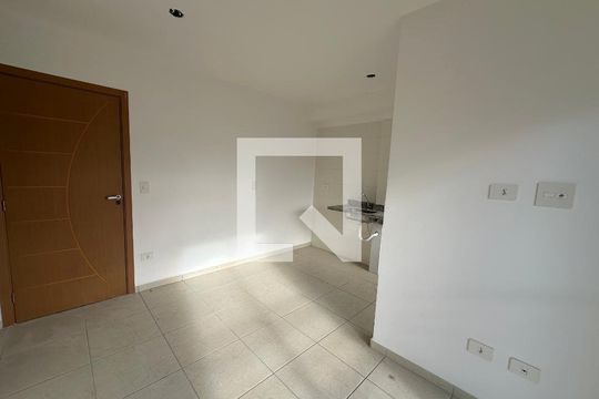 Sala de apartamento para alugar com 2 quartos, 46m² em Parque Sao Vicente, São Vicente