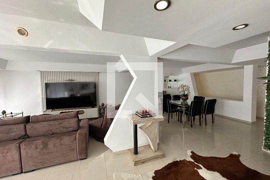 Sala de casa de condomínio para alugar com 4 quartos, 348m² em Residencial Tres (alphaville), Santana de Parnaíba