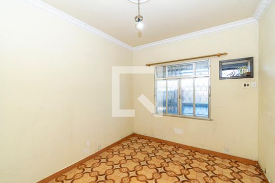 Quarto 1 de casa para alugar com 2 quartos, 112m² em Cordovil, Rio de Janeiro