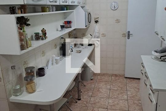 Cozinha de apartamento à venda com 3 quartos, 80m² em Fonseca, Niterói