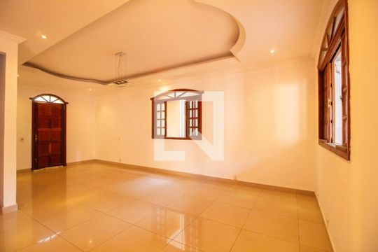 Sala  de casa à venda com 5 quartos, 330m² em Alto Caiçaras, Belo Horizonte