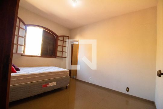 Suite 01  de casa à venda com 5 quartos, 330m² em Alto Caiçaras, Belo Horizonte