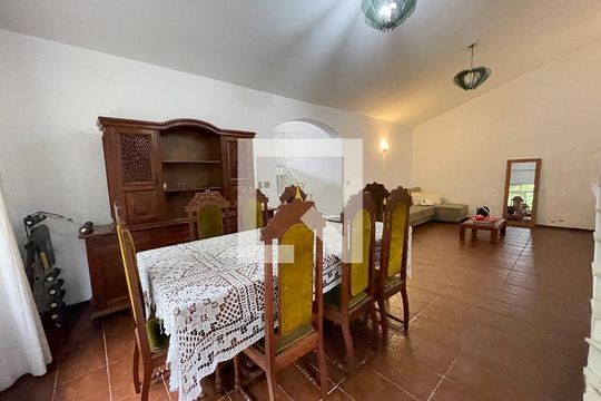 Sala de Estar de casa para alugar com 3 quartos, 917m² em Vila Indiana, São Paulo