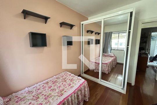 Quarto 1 de apartamento à venda com 2 quartos, 126m² em Vila Valqueire, Rio de Janeiro