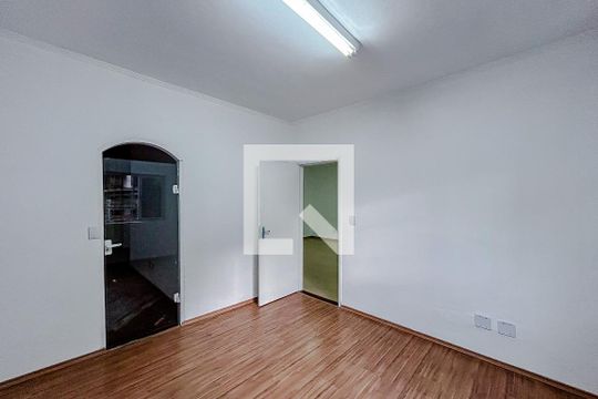 Quarto 1 de casa para alugar com 5 quartos, 500m² em Tatuapé, São Paulo