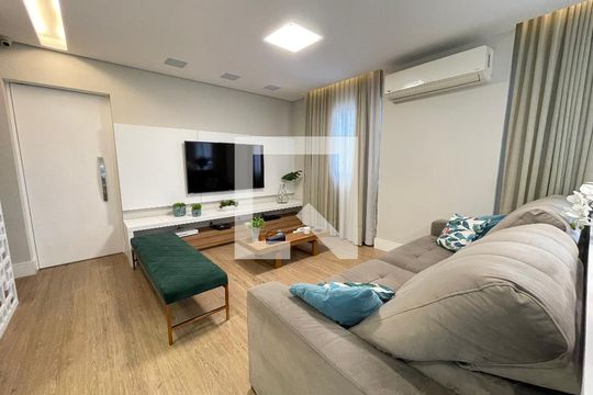 Sala de apartamento à venda com 3 quartos, 139m² em Jardim Arpoador, São Paulo