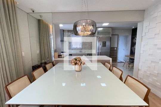 Sala de apartamento à venda com 3 quartos, 139m² em Jardim Arpoador, São Paulo