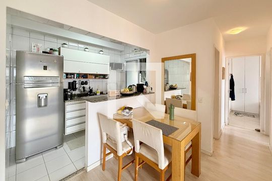 Sala de apartamento à venda com 2 quartos, 59m² em Campo Belo, São Paulo