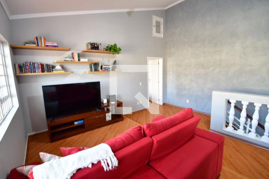 Sala de TV de casa à venda com 3 quartos, 240m² em Parque Imperador, Campinas