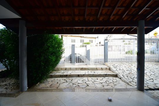 Sala - Vista de casa à venda com 3 quartos, 240m² em Parque Imperador, Campinas