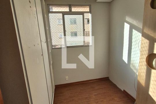 Quarto de apartamento para alugar com 3 quartos, 61m² em Cardoso, Belo Horizonte