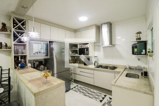 Cozinha e Área de Serviço de casa de condomínio à venda com 3 quartos, 155m² em Vila Guaca, São Paulo