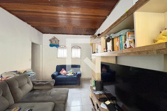 Sala de casa à venda com 3 quartos, 400m² em Vila Palmeiras, São Paulo
