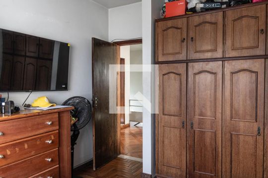 Quarto 2 de casa à venda com 3 quartos, 420m² em Jardim Montanhês, Belo Horizonte