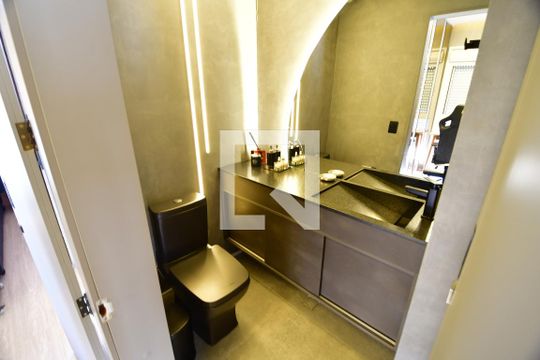 Lavabo de apartamento para alugar com 1 quarto, 51m² em Cambuí, Campinas