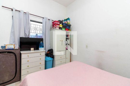 Quarto 1 de casa para alugar com 1 quarto, 56m² em Jardim Santa Cruz, São Paulo