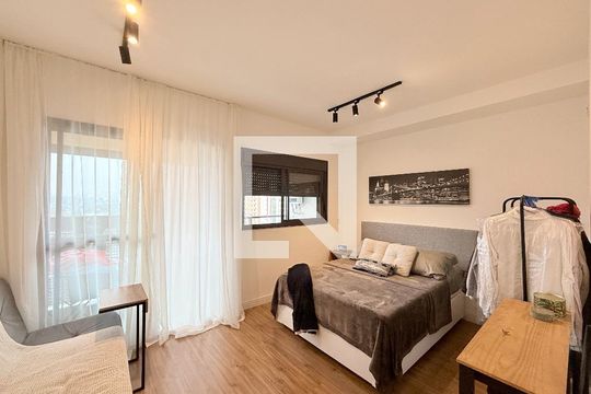 Quarto de kitnet/studio à venda com 1 quarto, 28m² em Jardim das Acacias, São Paulo