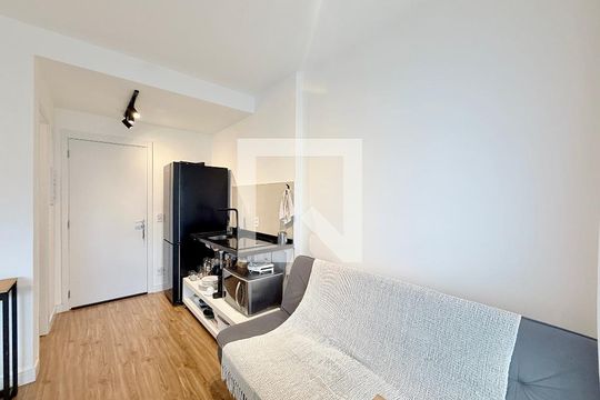 Quarto de kitnet/studio à venda com 1 quarto, 28m² em Jardim das Acacias, São Paulo