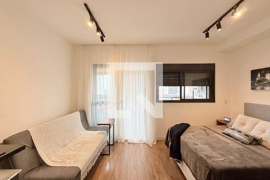 Quarto de kitnet/studio à venda com 1 quarto, 28m² em Jardim das Acacias, São Paulo