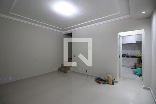 Sala de casa de condomínio à venda com 2 quartos, 100m² em Jacarepaguá, Rio de Janeiro