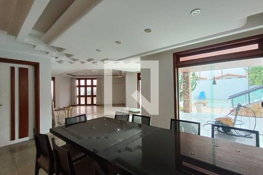 Casa para alugar com 4 quartos, 420m² em Jardim Riacho das Pedras, Contagem