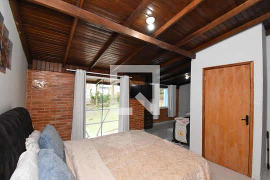 Suíte de casa à venda com 3 quartos, 156m² em Barreirinha, Curitiba