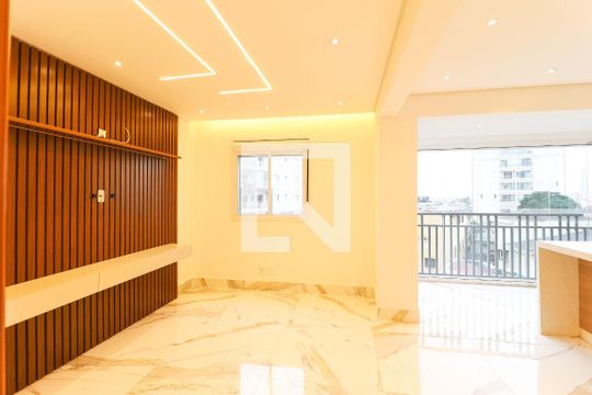 Apartamento para alugar com 2 quartos, 69m² em Vila Nivi, São Paulo