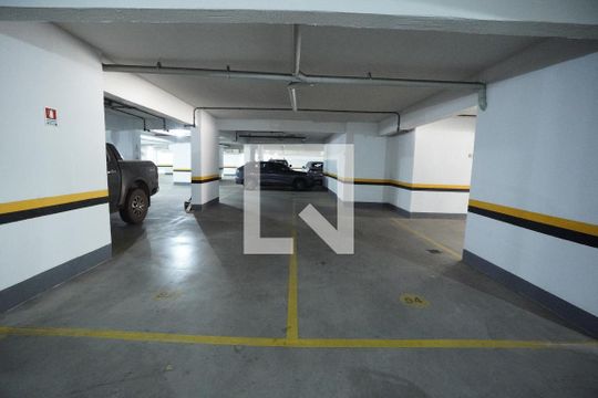 Apartamento para alugar com 3 quartos, 190m² em Setor Bueno, Goiânia
