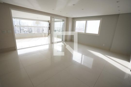 Apartamento à venda com 3 quartos, 190m² em Setor Bueno, Goiânia