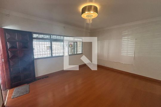 Sala de casa para alugar com 2 quartos, 60m² em Ermelino Matarazzo, São Paulo