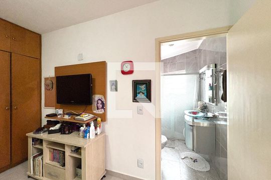 Suíte - Casa 1 de casa à venda com 5 quartos, 214m² em Vila Primavera, São Paulo
