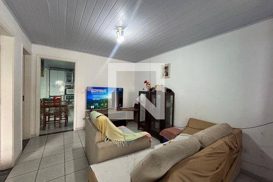 Casa à venda com 3 quartos, 672m² em Jardim São Jorge, São Paulo