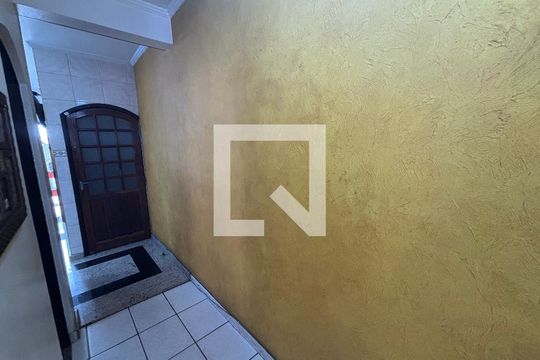 Corredor  de casa à venda com 5 quartos, 300m² em Vila Rui Barbosa, São Paulo