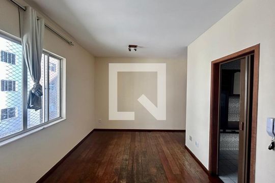 Apartamento para alugar com 3 quartos, 70m² em Buritis, Belo Horizonte