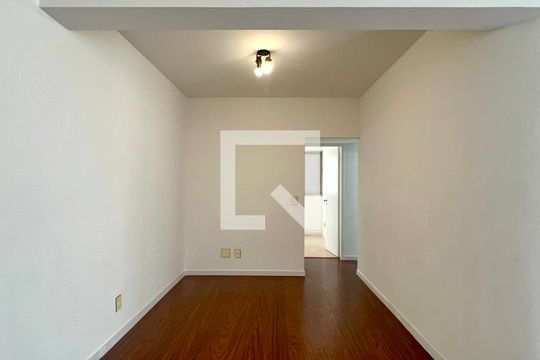 Sala de apartamento para alugar com 3 quartos, 100m² em Paraíso, São Paulo
