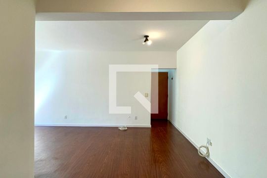 Sala de apartamento para alugar com 3 quartos, 100m² em Paraíso, São Paulo